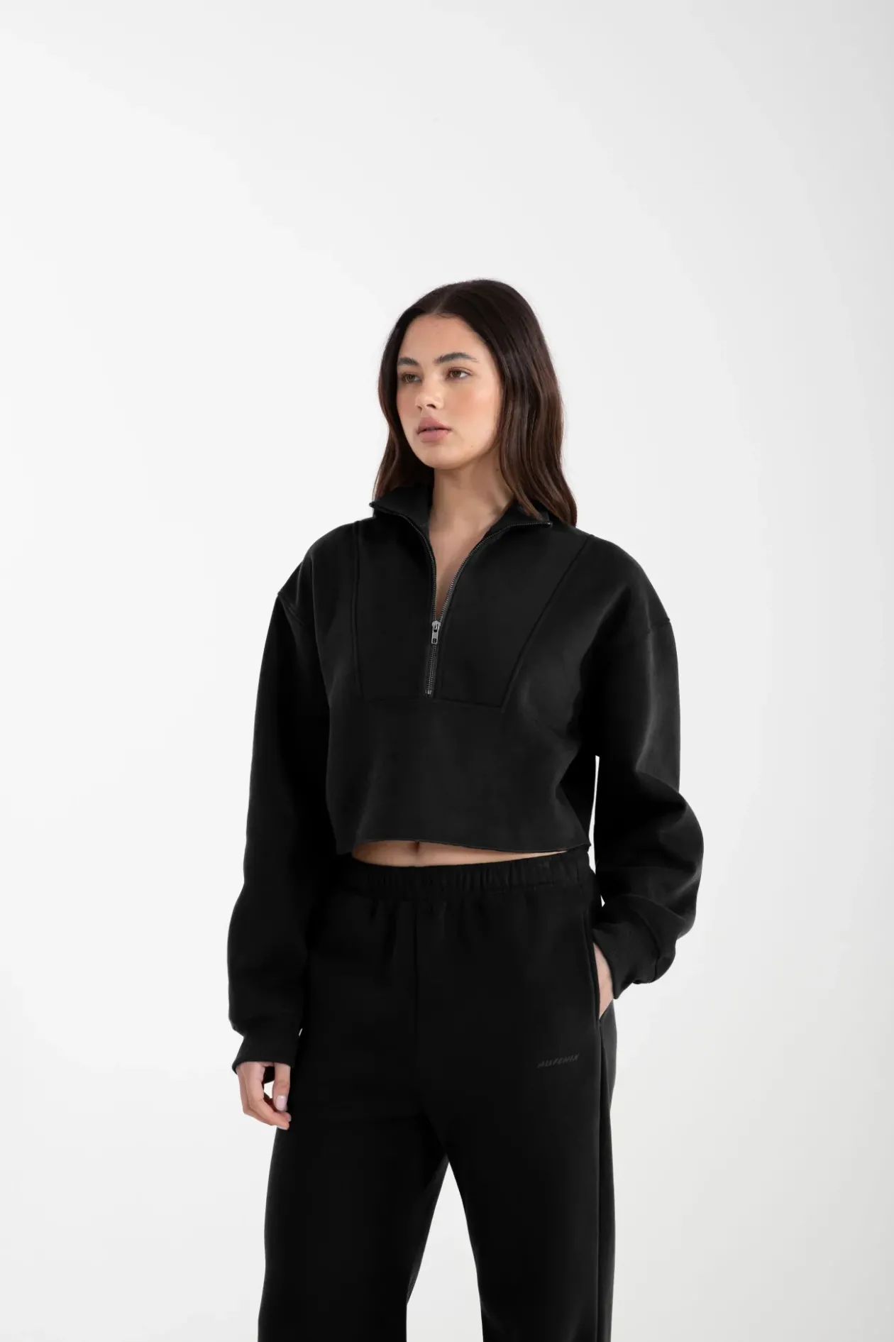 Arlo 1/2 Crop Sweater (Black)