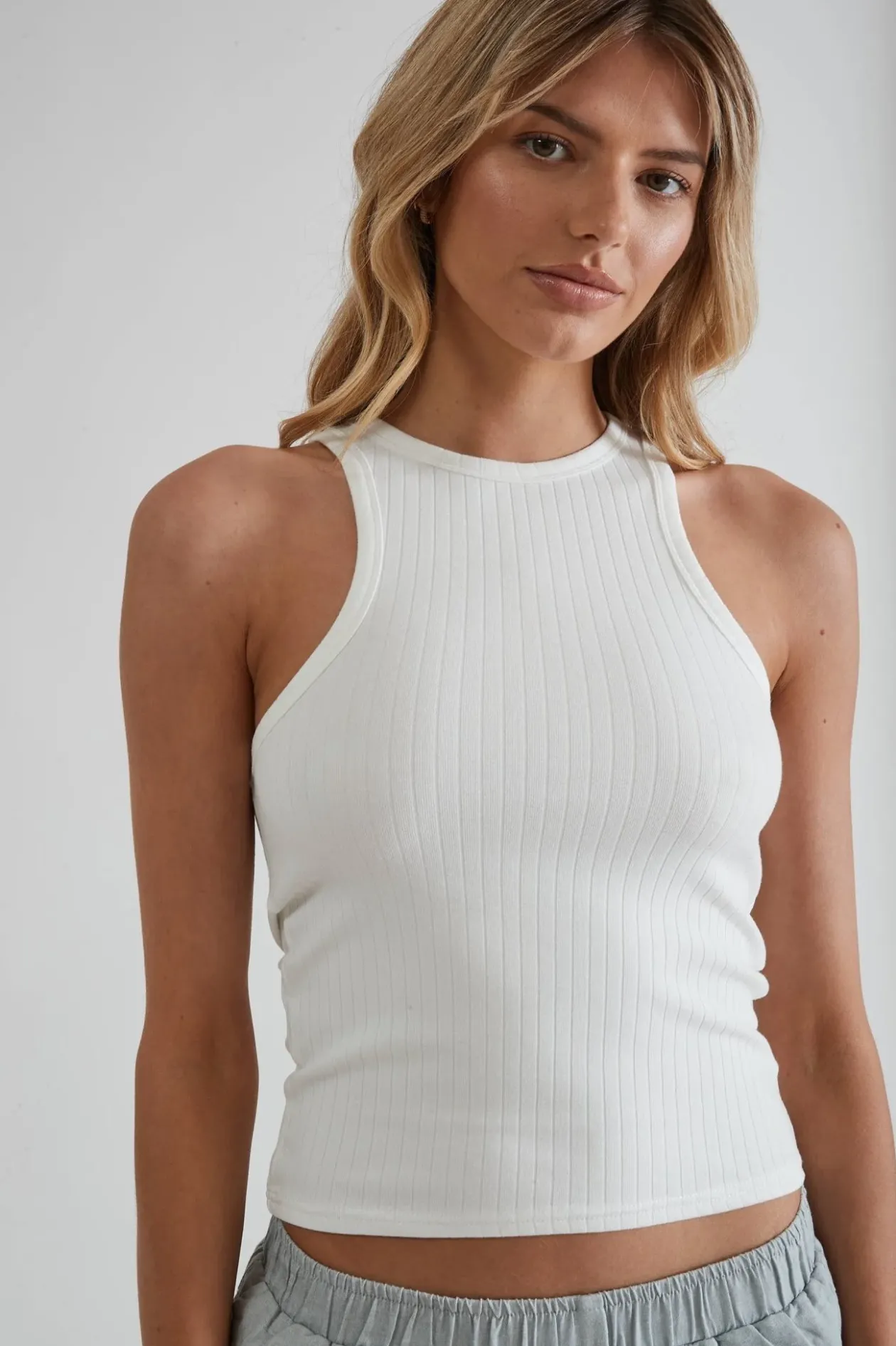 Daisy High Neck Tank
