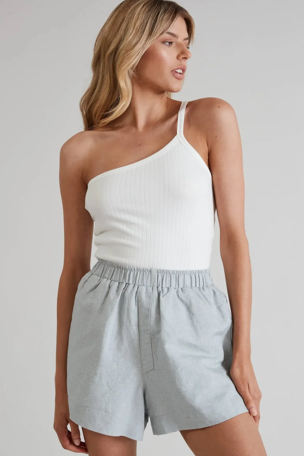 Daisy One-Shoulder Tank