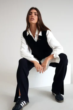Longline Knit Vest (Black)