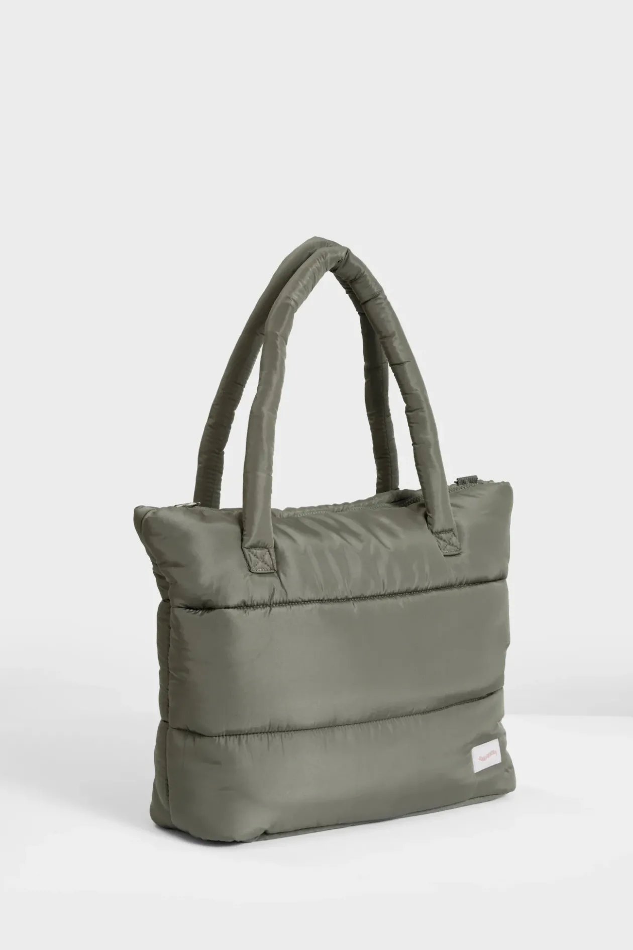 Travel Puffer Bag
