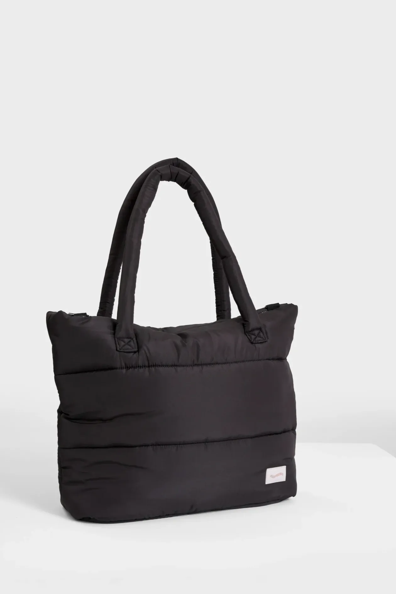Travel Puffer Bag