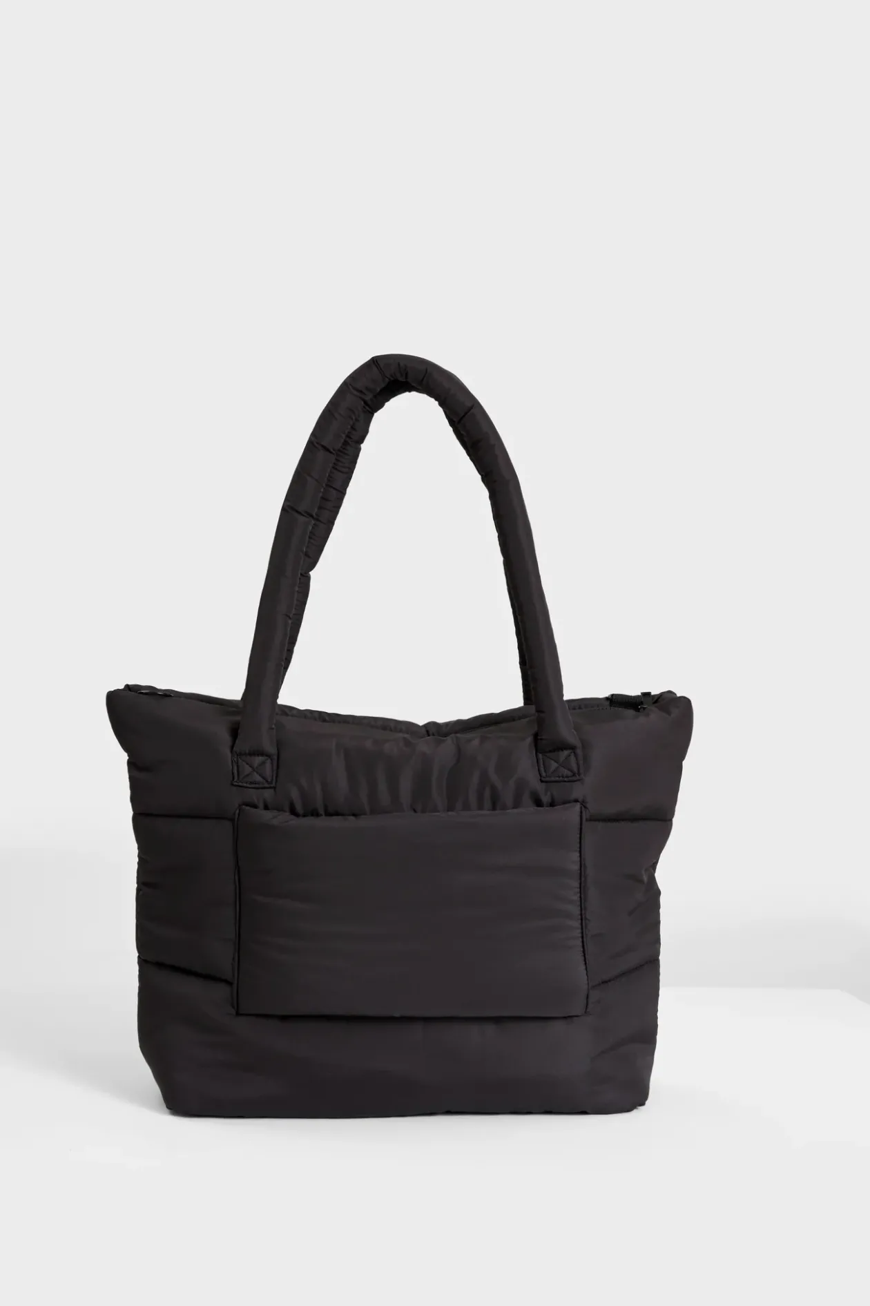 Travel Puffer Bag